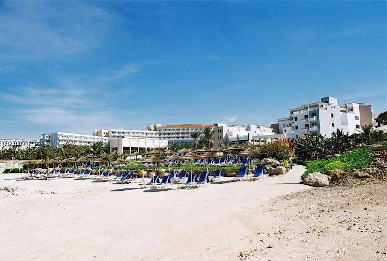 St. George Gardens & Suites Хлоракас Экстерьер фото